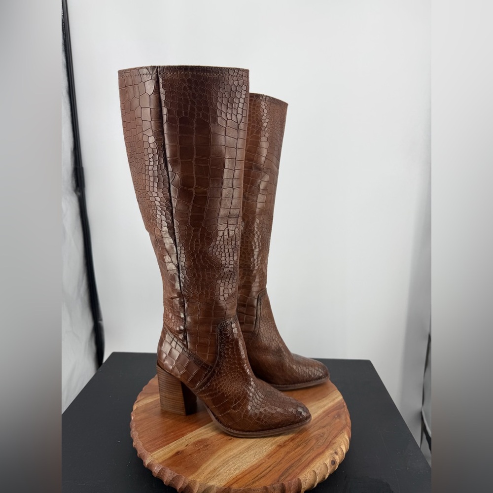 Diba True True Do knee-high boots brown crocodile-embossed leather finish 7.5